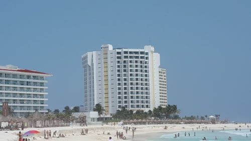 Krystal Cancun Timeshare Shares Spring Break Tips (3)